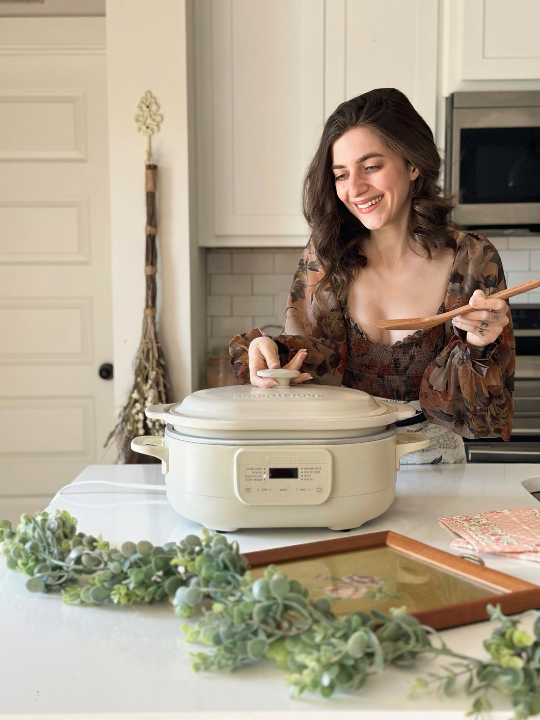 Why the Magnifique Claypot Oven Is the Perfect Mother’s Day Gift